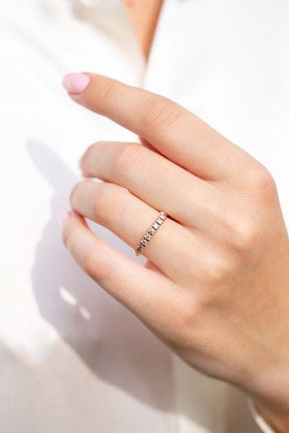 Deimantų juostelės žiedas