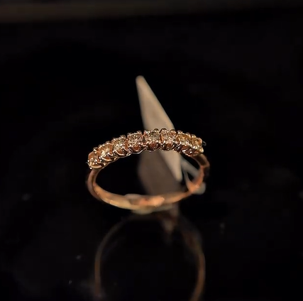 Deimantų juostelės žiedas