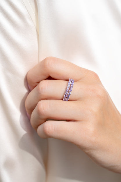 14K White Gold Ring with Delicate Lilac Sapphires
